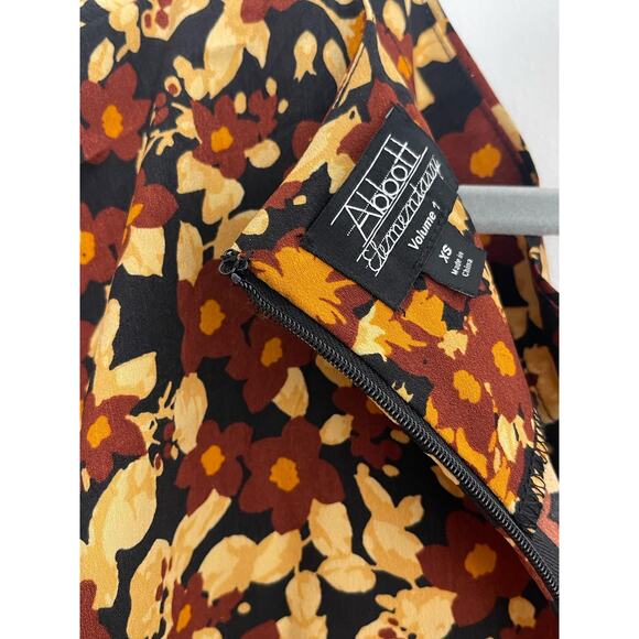 Abbott Elementary Teacher Edition Dress XS MSRP: $69 - Picture 4 of 7